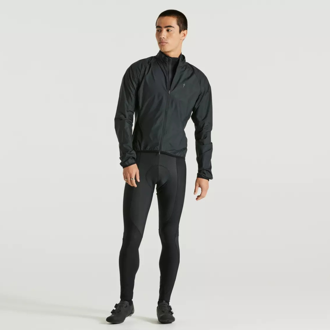 64421-690_APP_RACE-SERIES-WIND-JACKET-MEN-BLK-M_HERO