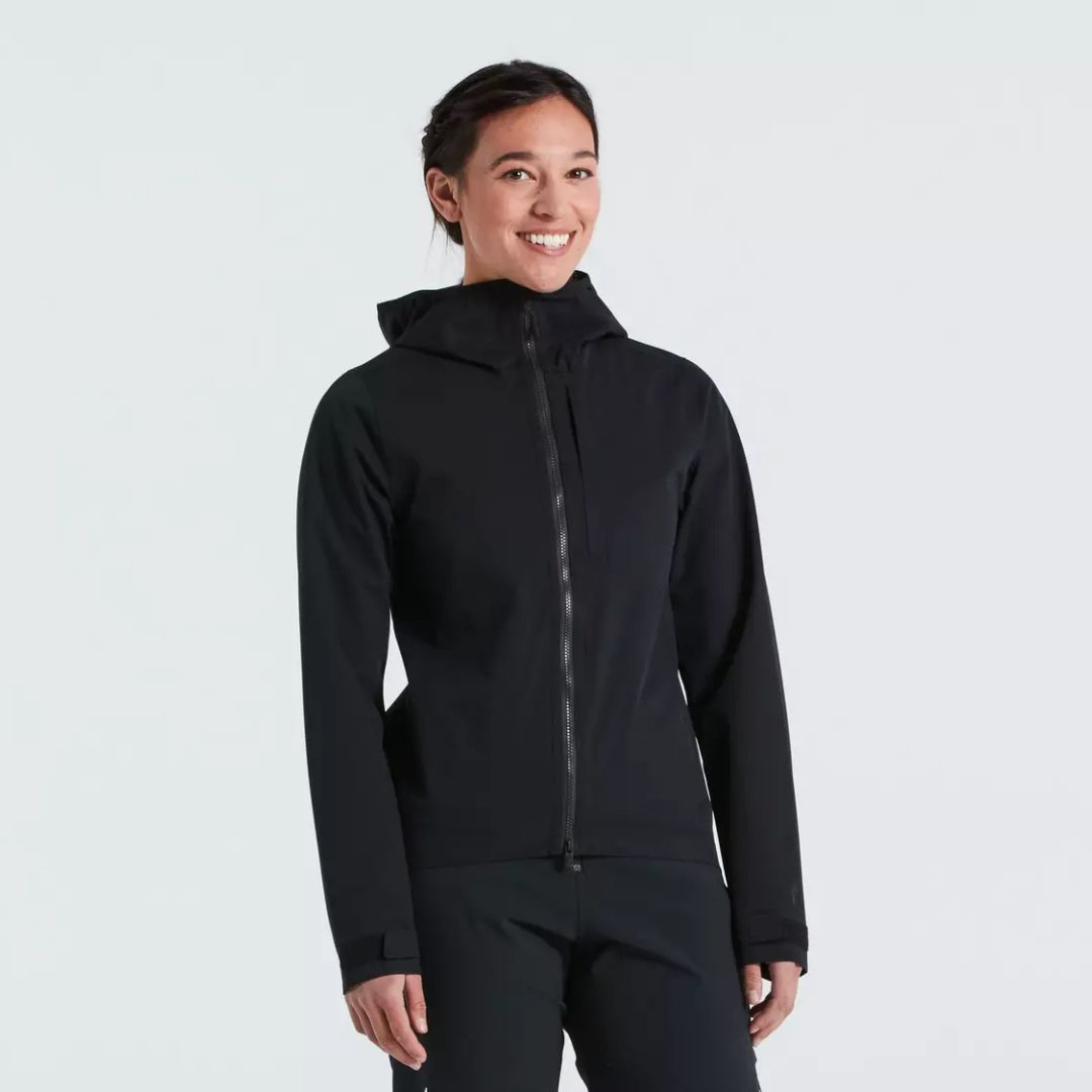 64422-820_APP_TRAIL-RAIN-JACKET-WMN-BLK-M_HERO 64422-820_APP_TRAIL-RAIN-JACKET-WMN-BLK-M_HERO
