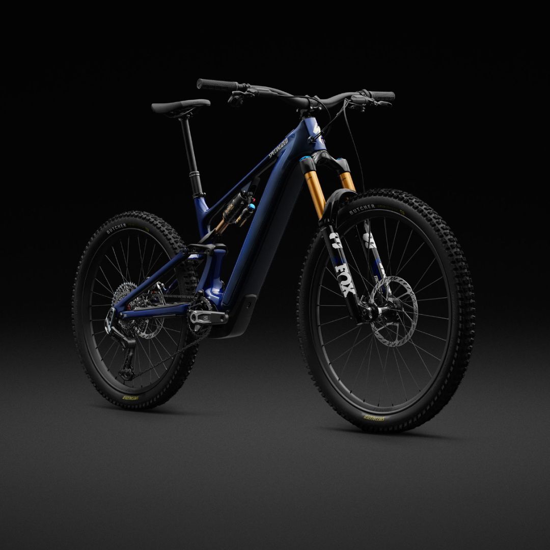 95224-10_LEVO-PRO-CARBON-G4-BLUONYX-DKNVY-BLUGSTPRL_HERO-PDP (2) 95224-10_LEVO-PRO-CARBON-G4-BLUONYX-DKNVY-BLUGSTPRL_HERO-PDP